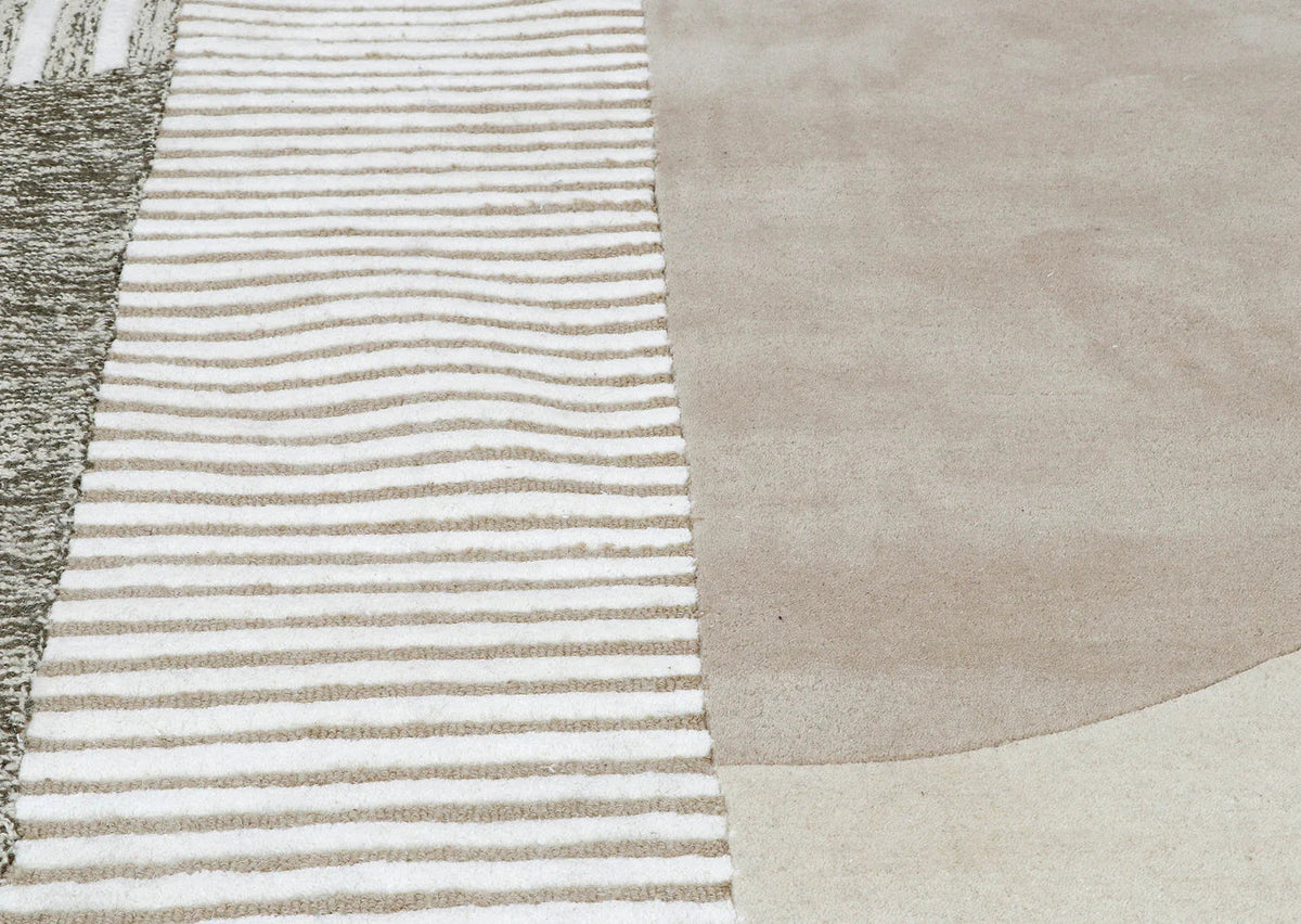 Ozia Irregular Hand Tufted Carpet & Rug