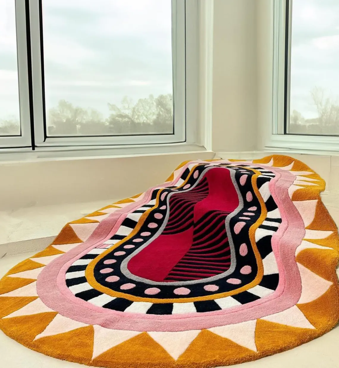 Glint Irregular Hand Tufted Carpet