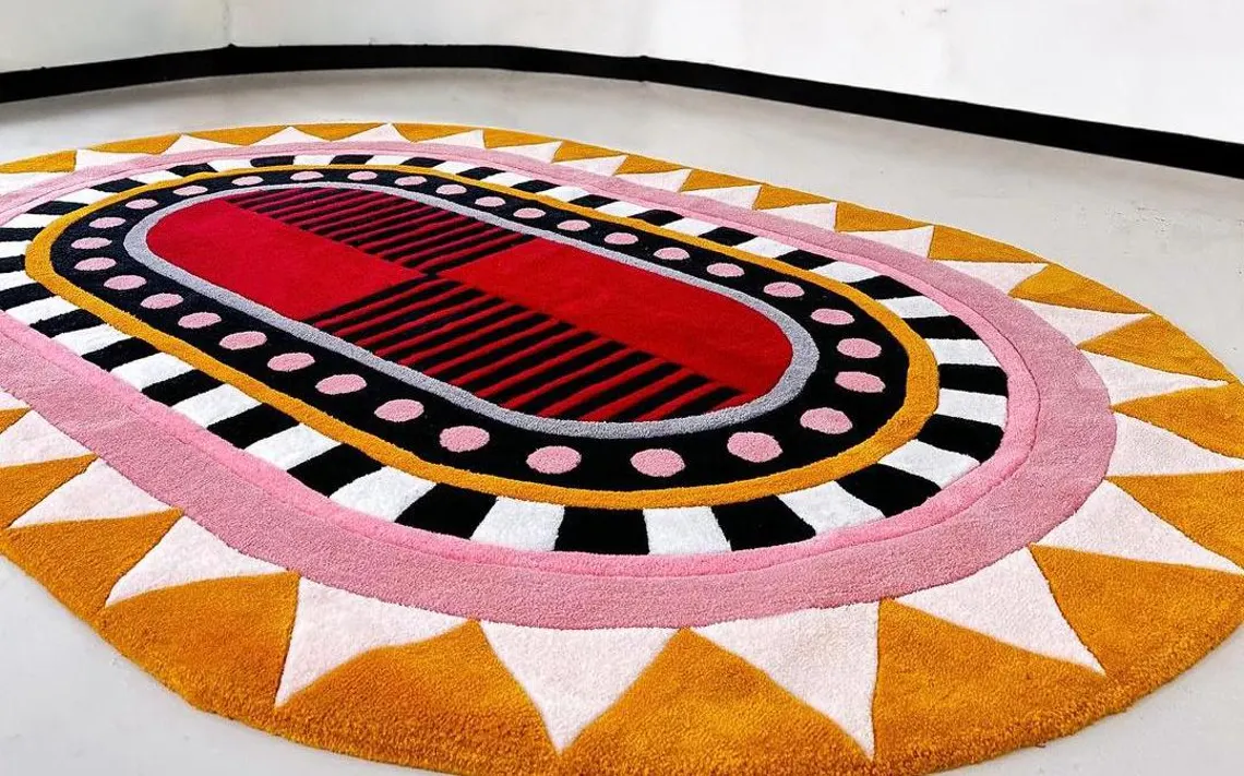 Glint Irregular Hand Tufted Carpet
