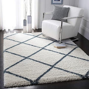 Handcrafted Ivory & Slate Blue Trellis Shaggy Carpet