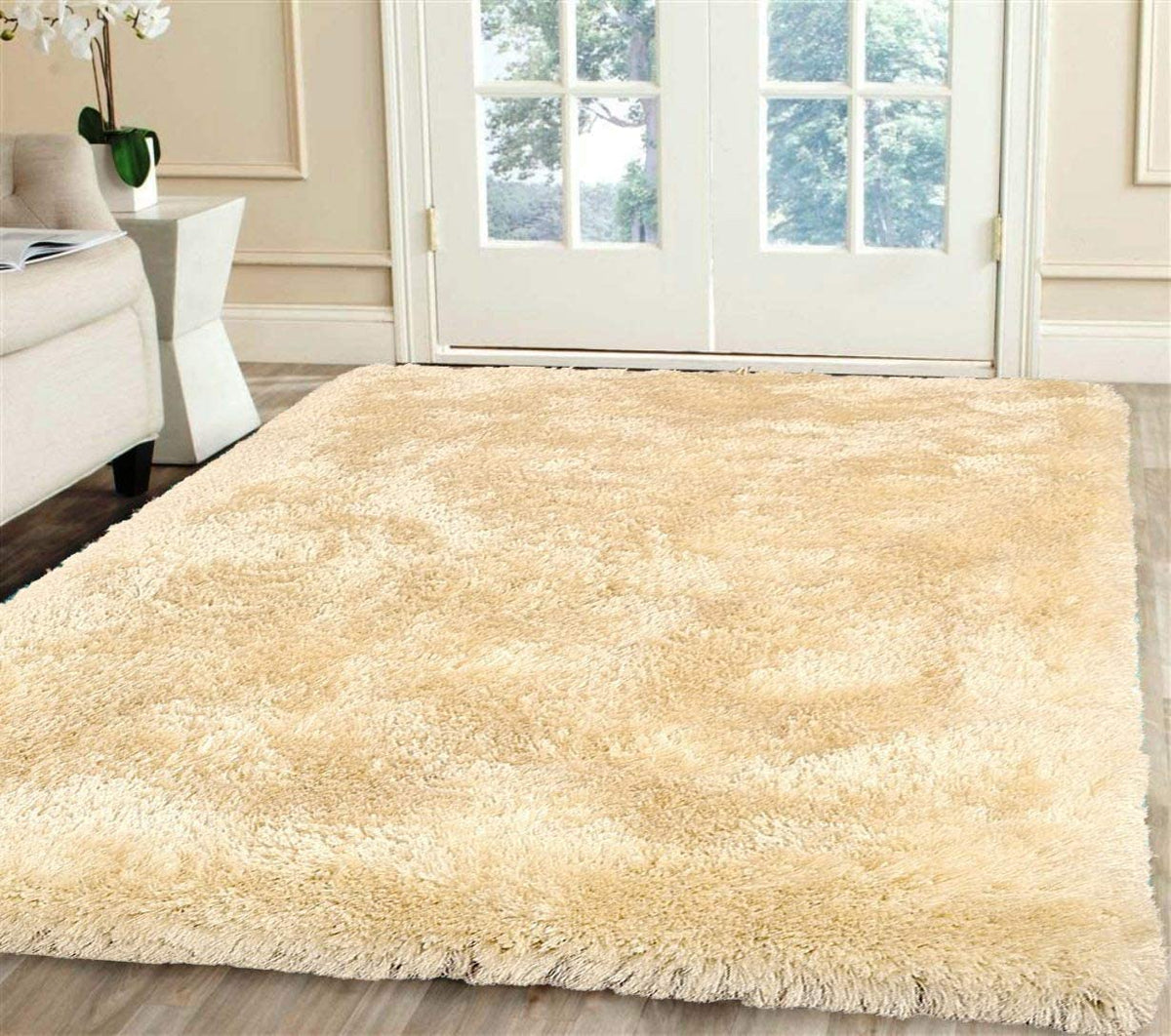 Handcrafted Cream Shaggy Carpet