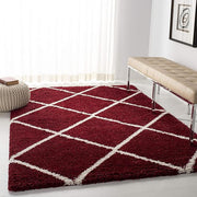 Handcrafted Red & Ivory Trellis Shaggy Carpet