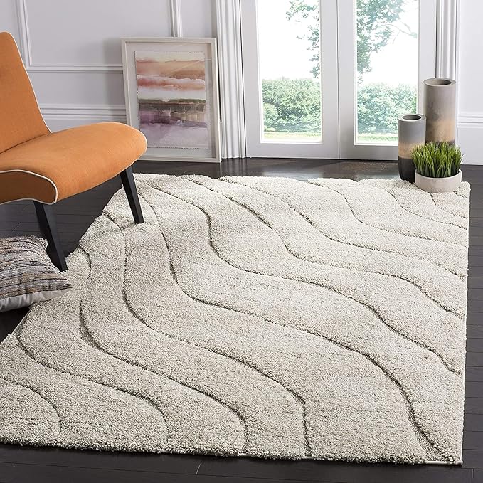 Handcrafted Ivory & Beige Shaggy Carpet