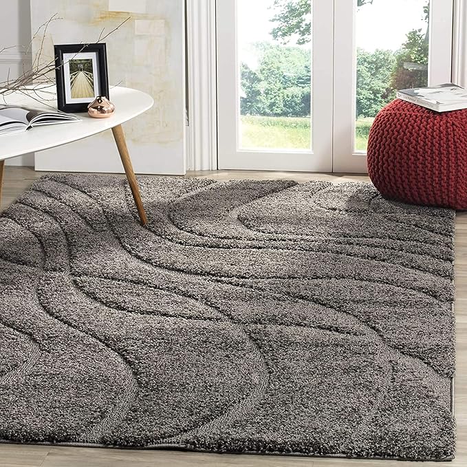Handcrafted Grey Swirl Shaggy Carpet