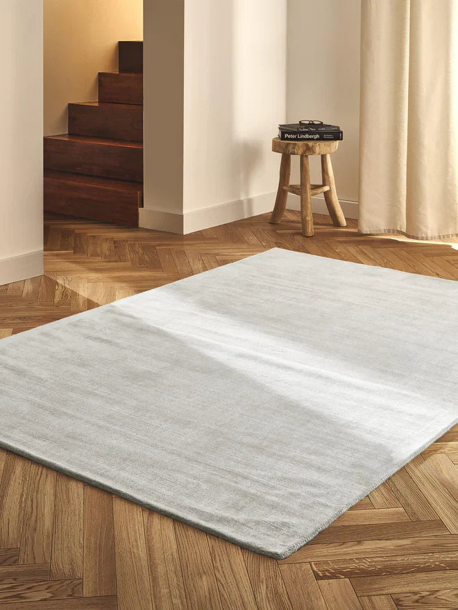 Off White Luxury Viscose Silk Hand Tufted Rug
