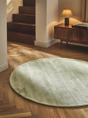 Aracelis Paloma Round Viscose Silk Hand Tufted Rug