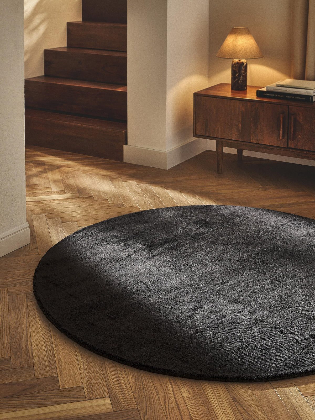Round Black Visckse Silk Hand Tufted Rug
