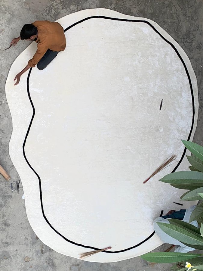 Yin and Yang Hand Tufted Area Rug Irregular Shape Carpet